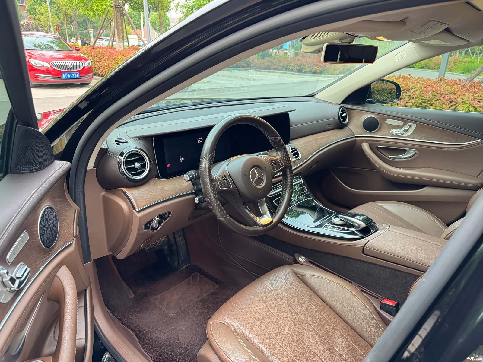 Mercedes-Benz E-Class, 2017 4