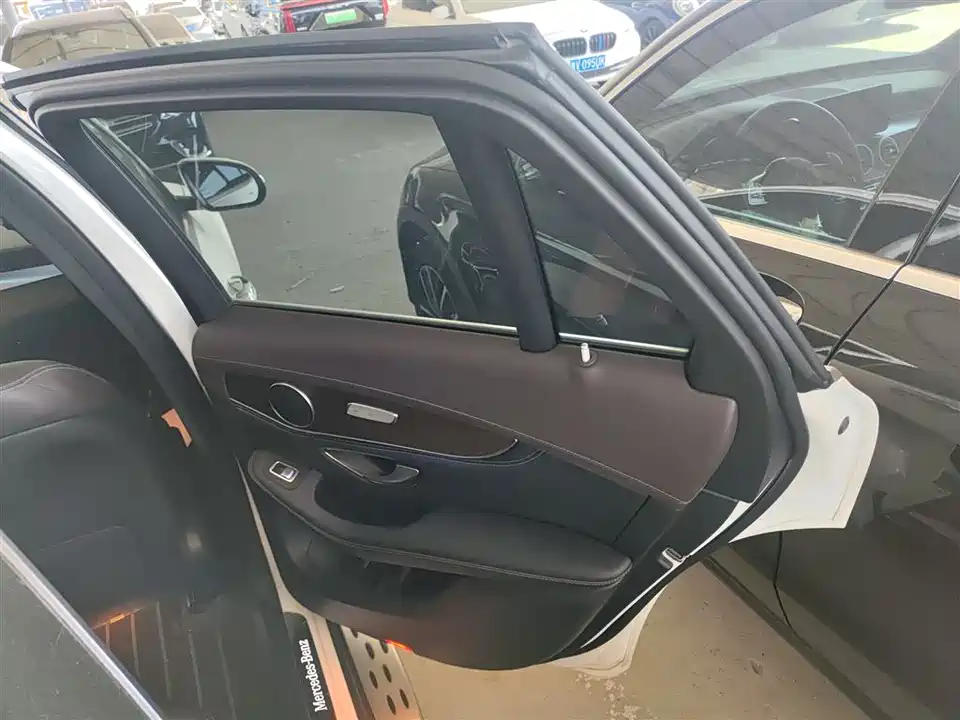 Mercedes-Benz GLC Mercedes-Benz GLC