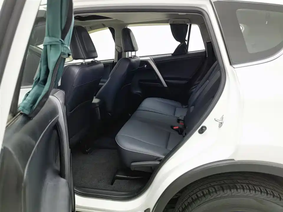 Toyota RAV4 Rongfang