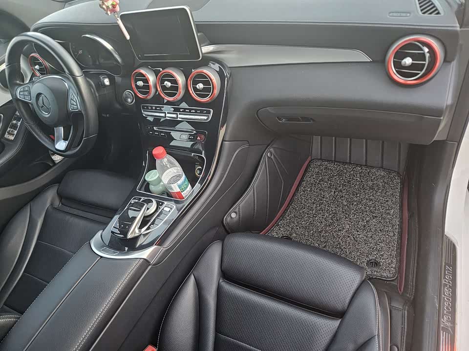 Mercedes-Benz GLC Mercedes-Benz GLC
