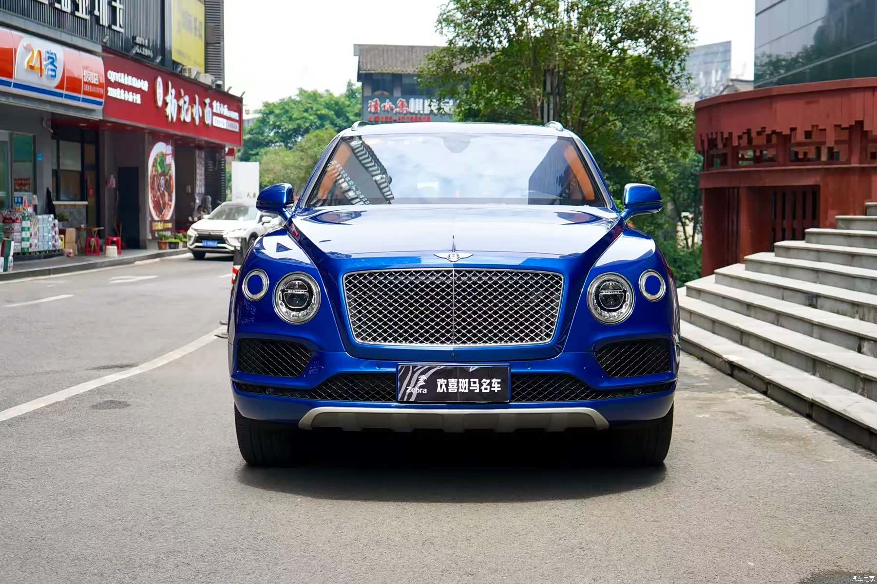 Bentley Bentayga, 2017 2