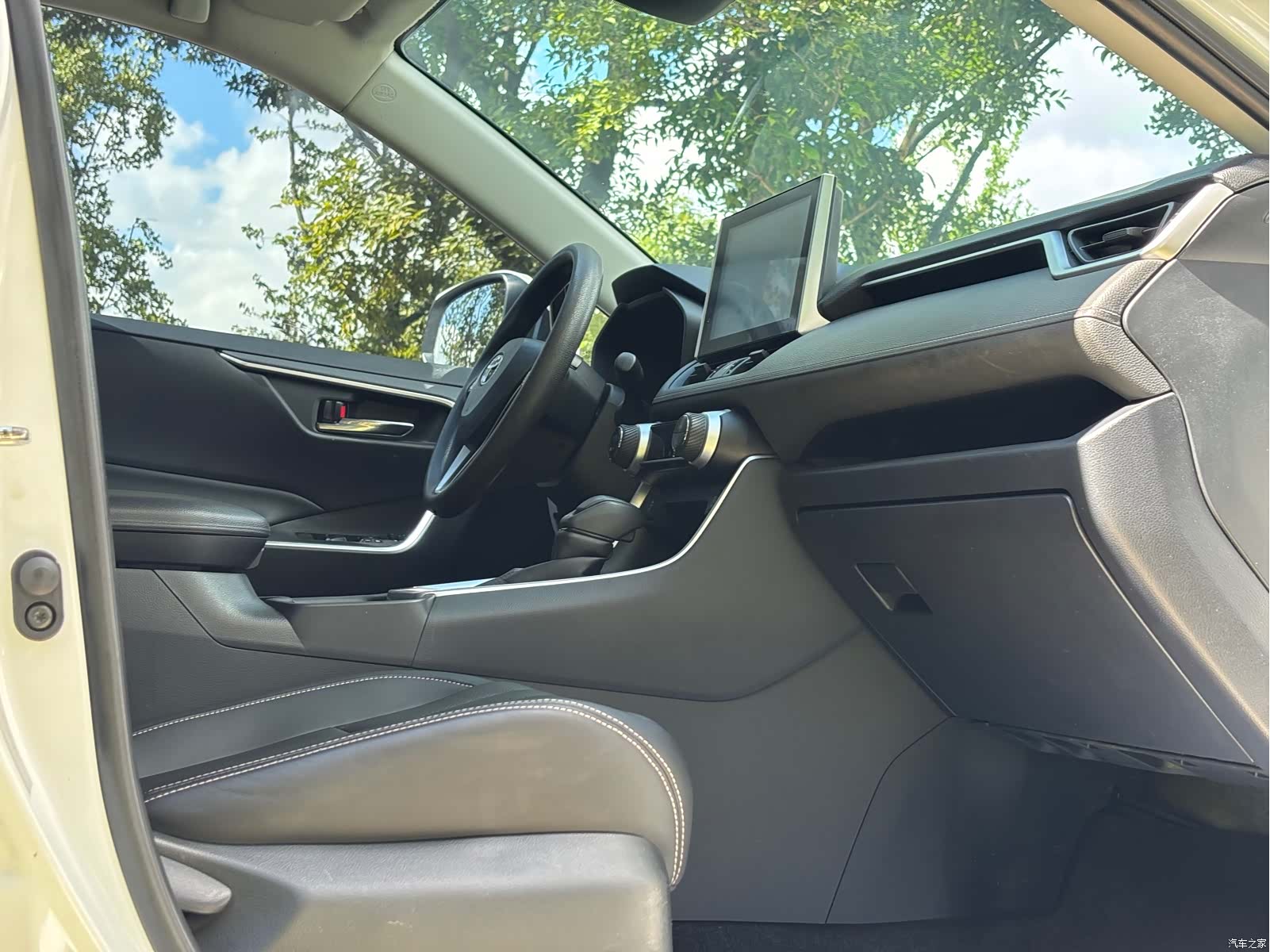 Toyota RAV4, 2021 18