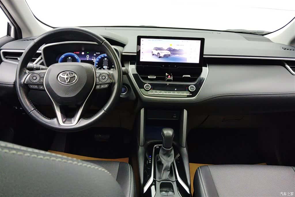 Toyota Frontlander, 2023 12