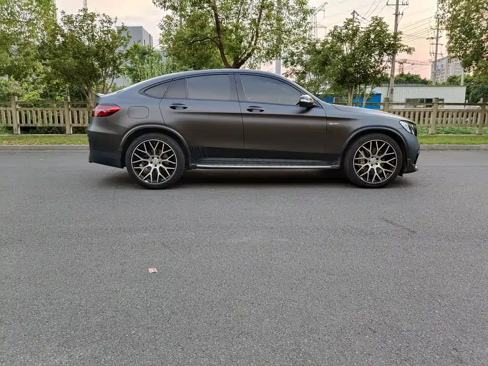 Mercedes-Benz GLC Coupe AMG Mercedes-Benz GLC Coupe AMG