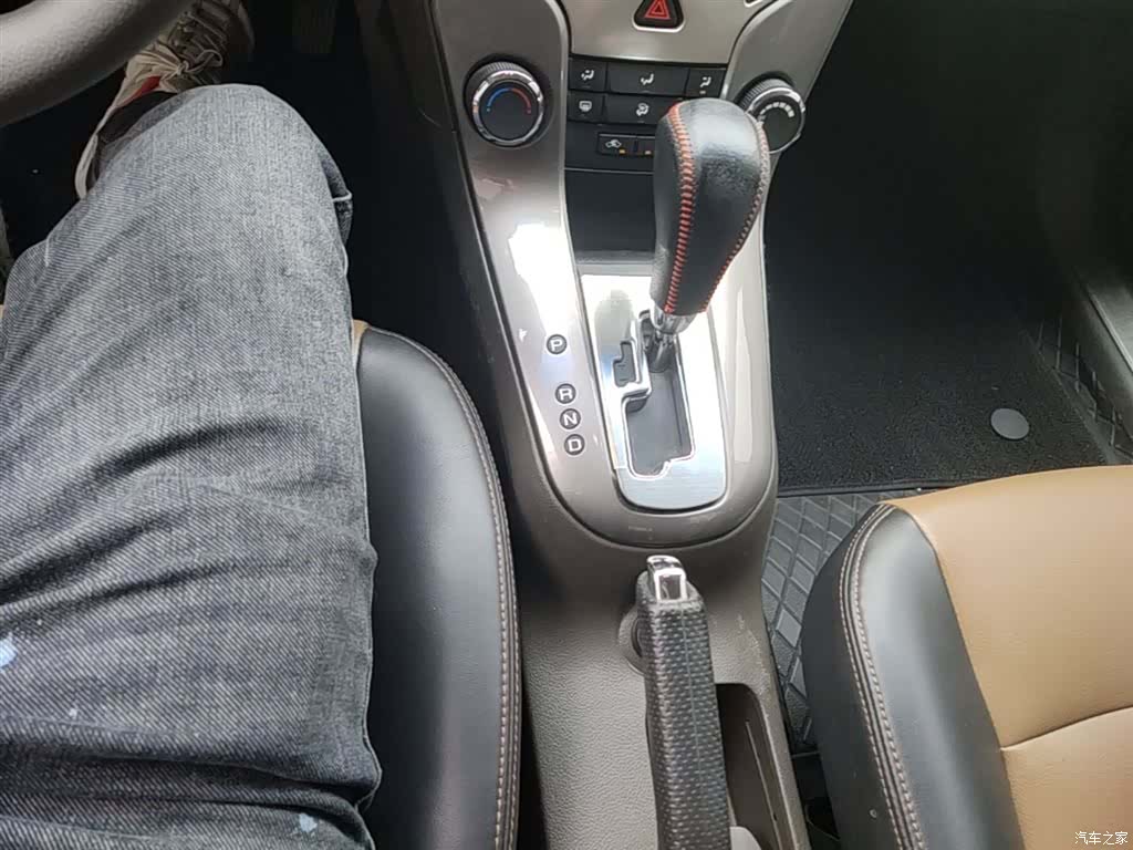 Chevrolet SE, 2016 14