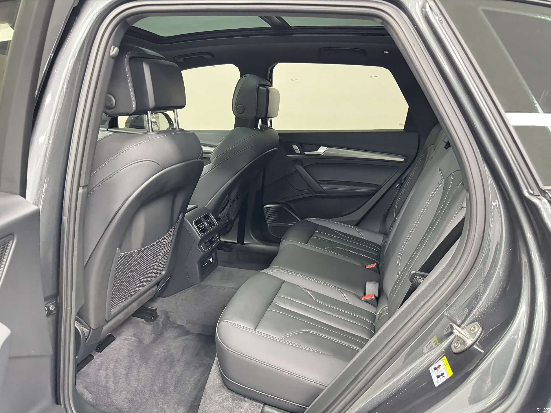 Audi Q5L, 2023 12