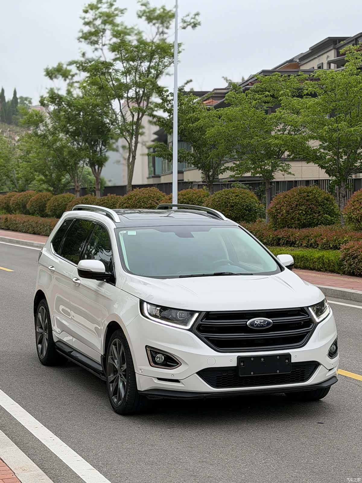 Ford Edge, 2018 3