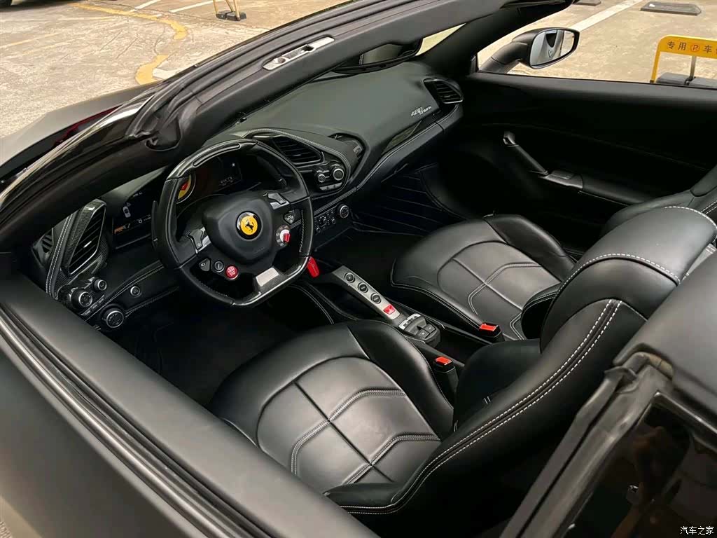 Ferrari 488, 2017 7