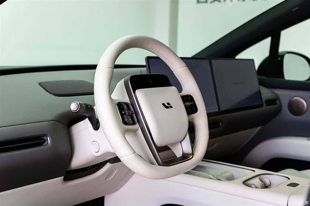 Li Auto i6, 2025 22
