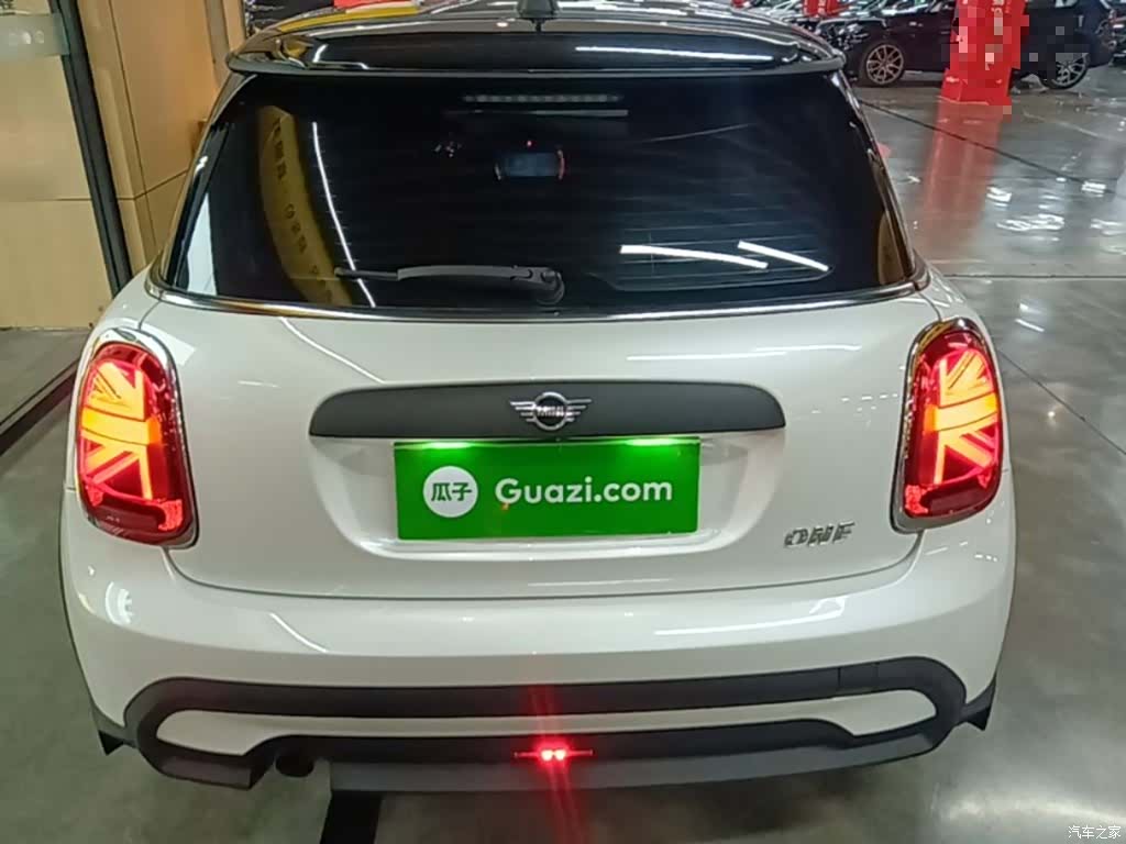 Mini ONE, 2024 6