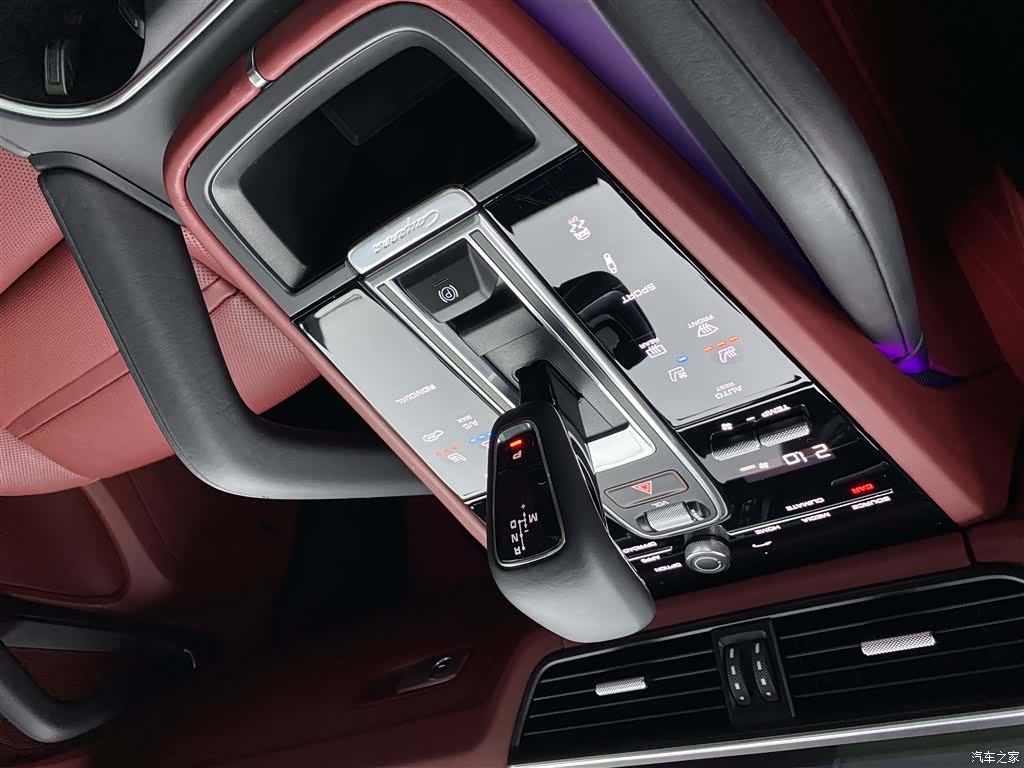Porsche Cayenne, 2022 18