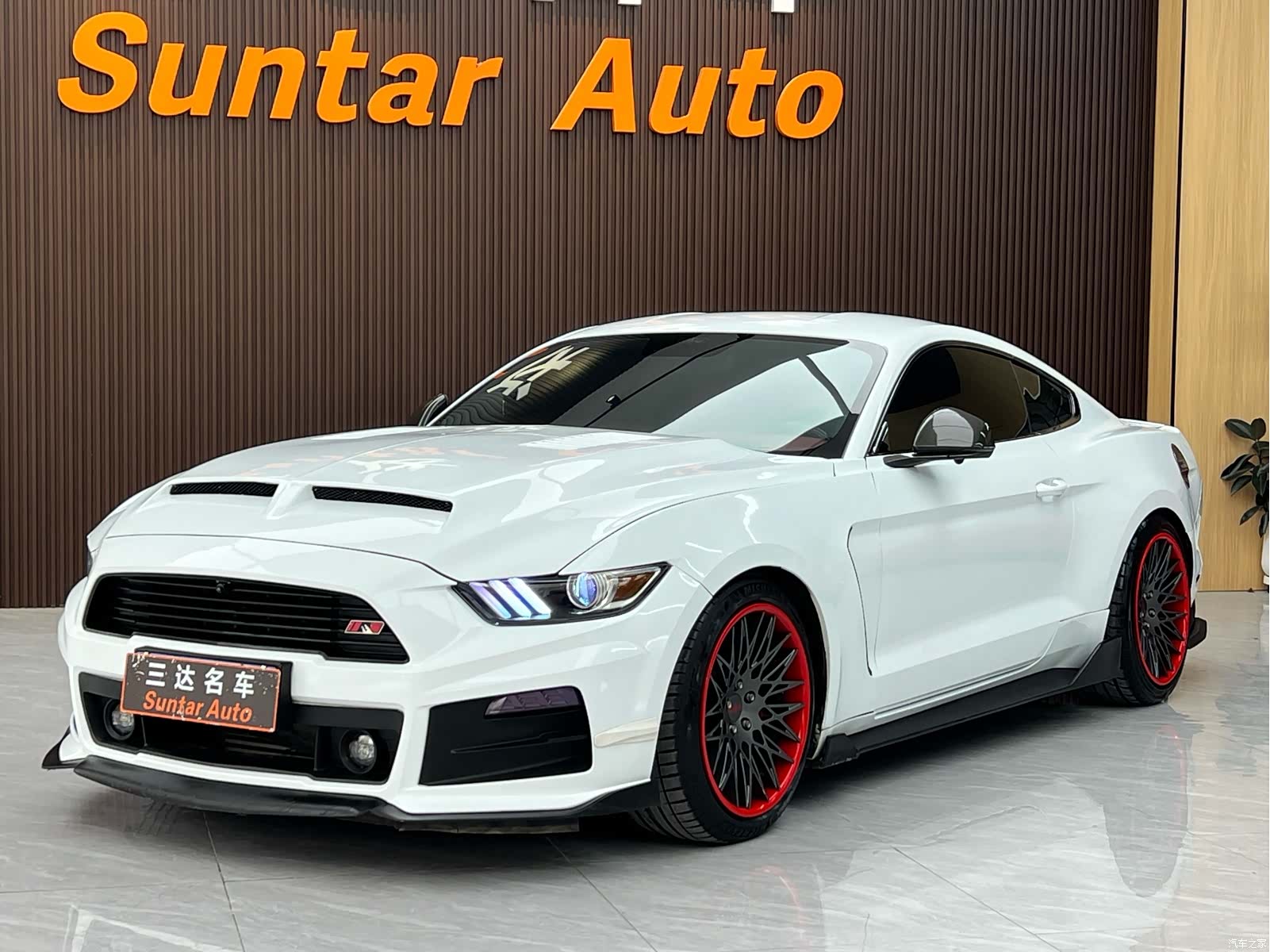 Ford Mustang, 2015 10