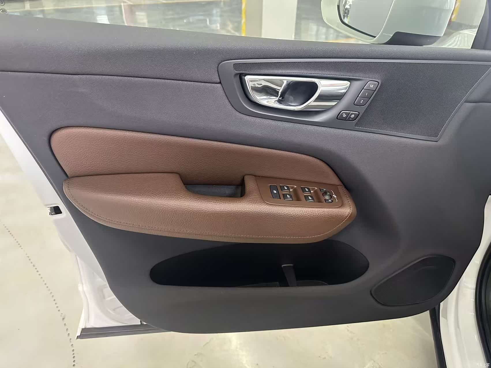 Volvo XC60, 2020 11