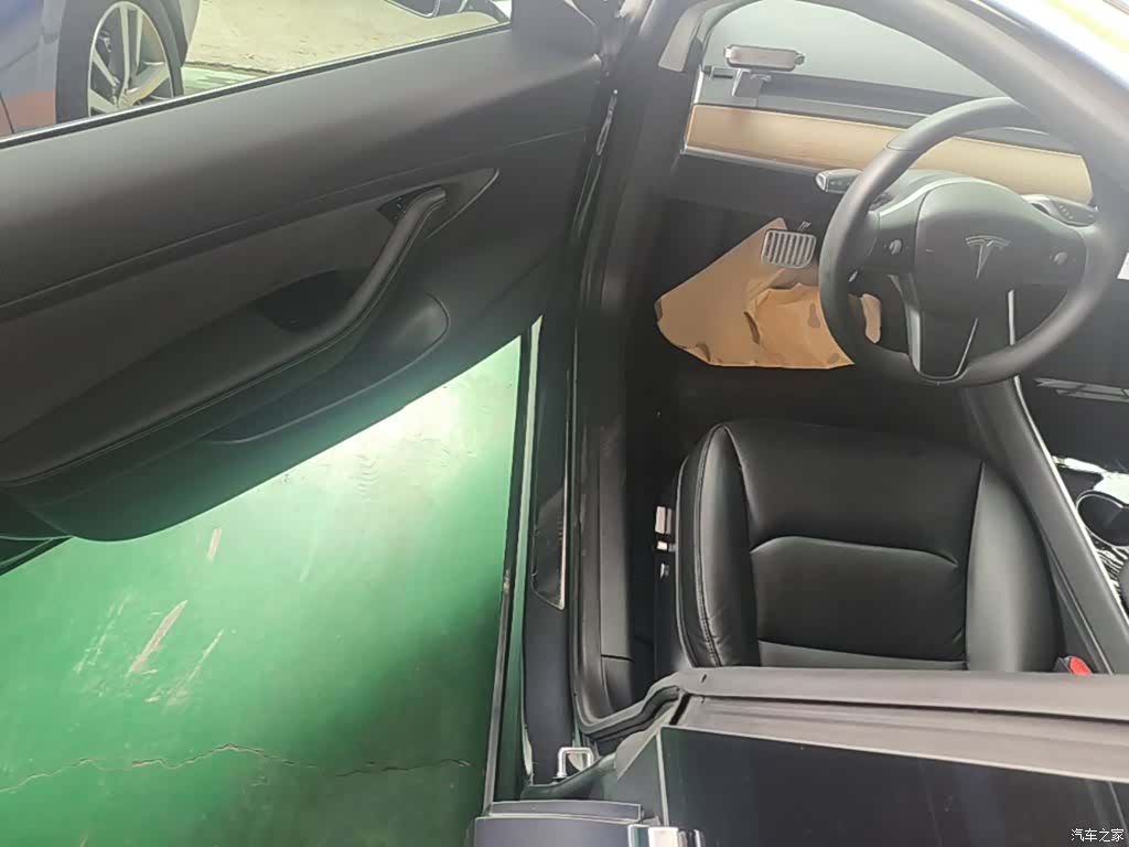 Tesla Model 3, 2020 16