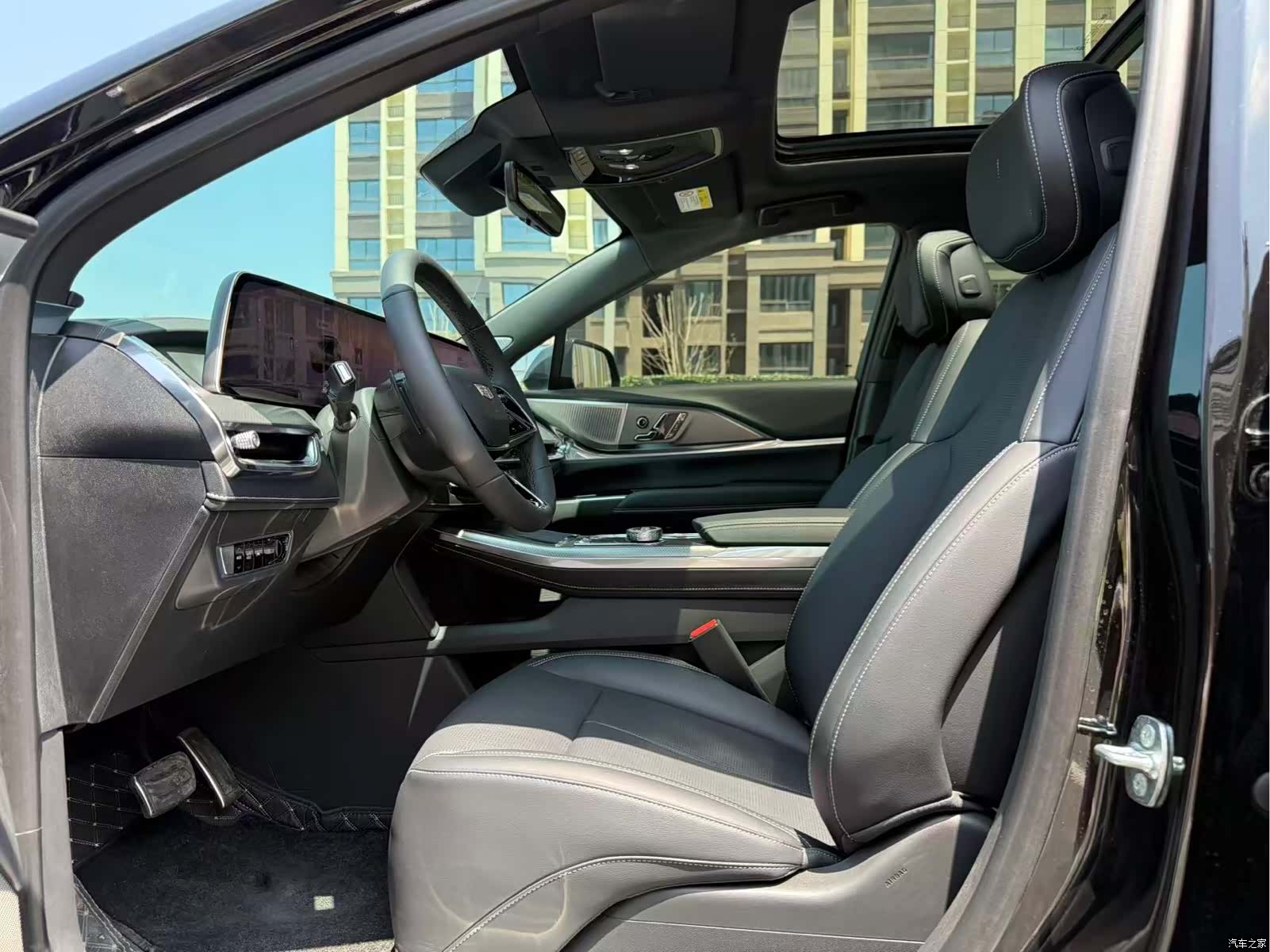 Cadillac XT5, 2025 все фото