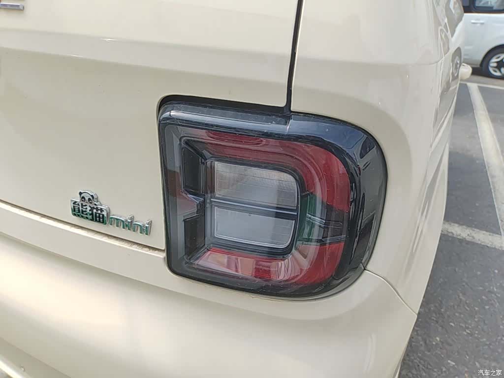 Geely Panda, 2026 8