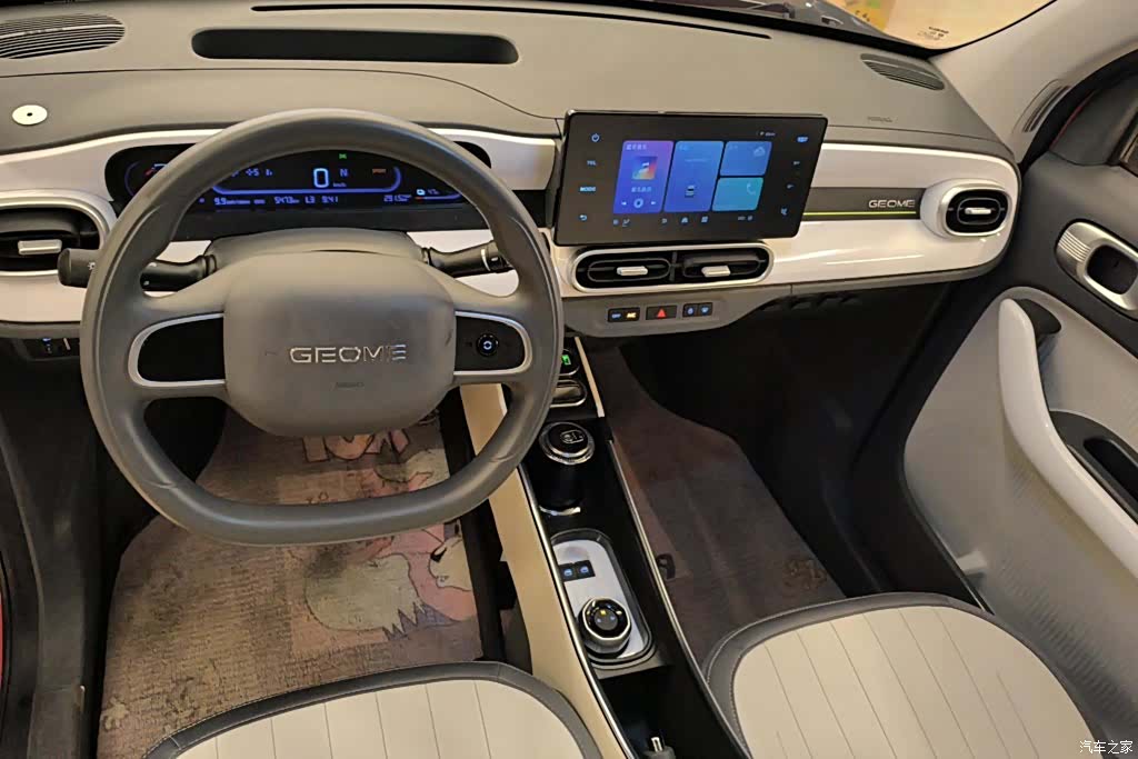 Geely Panda, 2025 11
