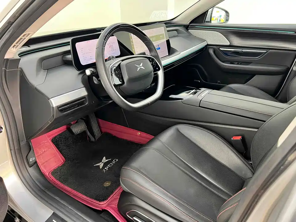 XPENG P7