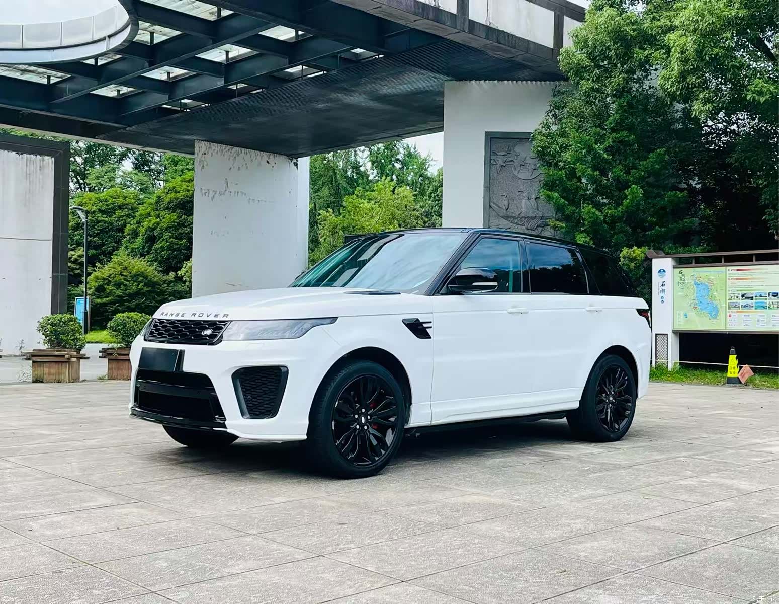 Land Rover Range Rover, 2014 1