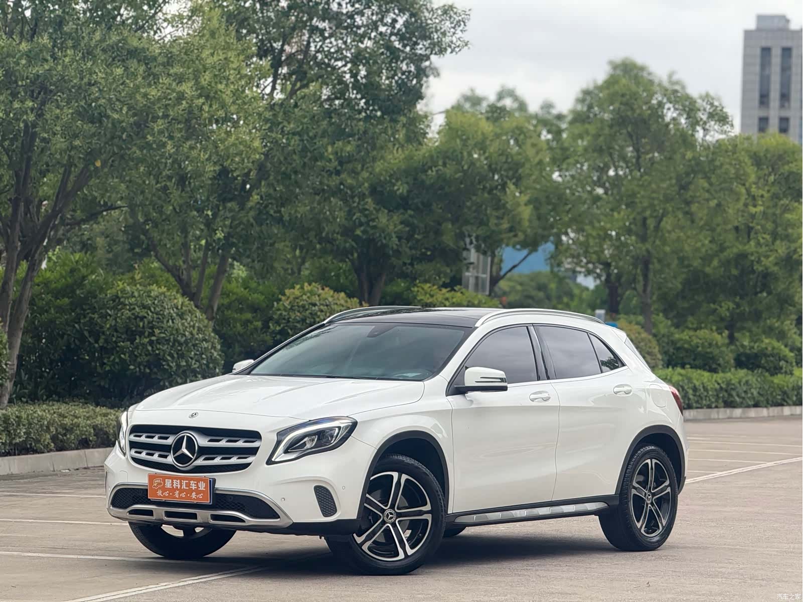 Mercedes-Benz GLA