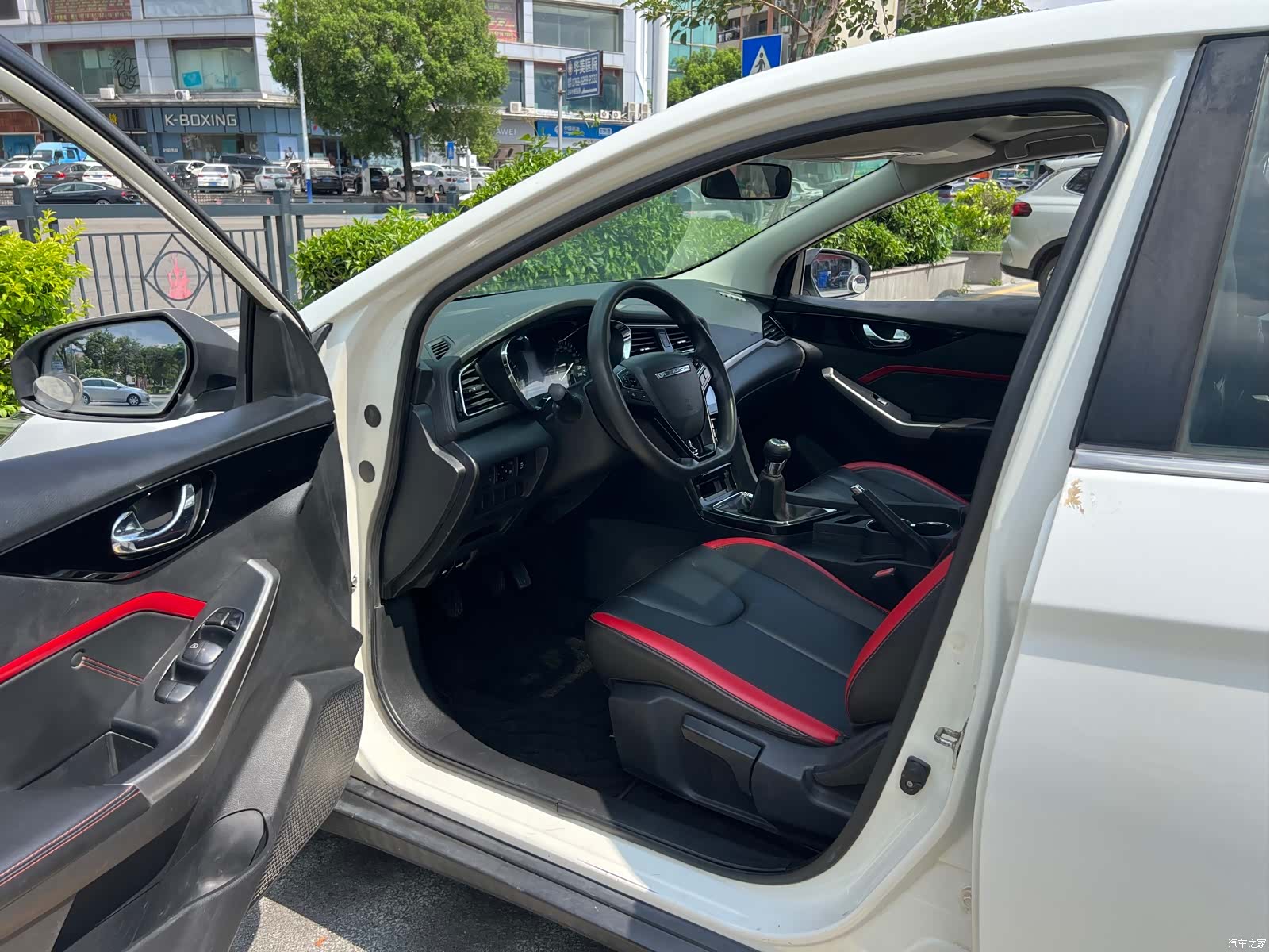 Nissan D60, 2018 15
