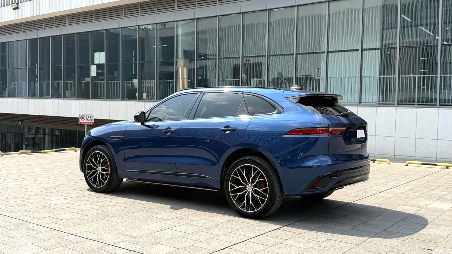 Jaguar F-PACE, 2022 15