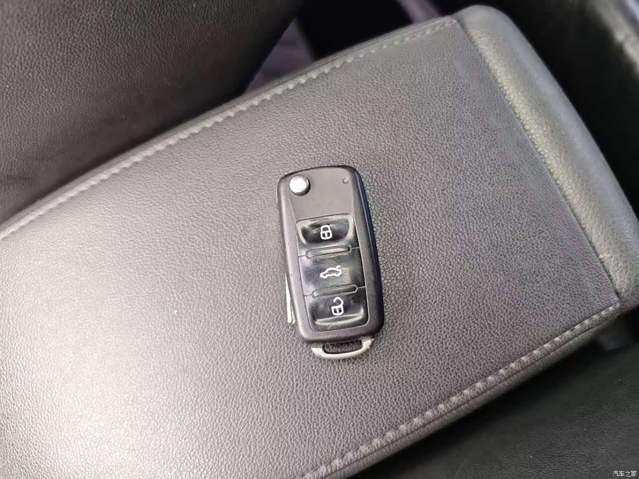 Volkswagen Sagitar, 2014 21