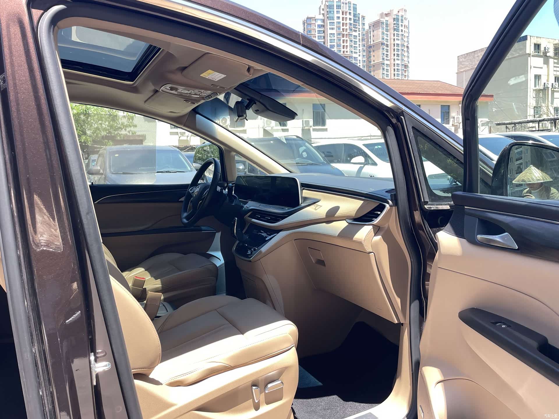Buick GL8, 2021 6