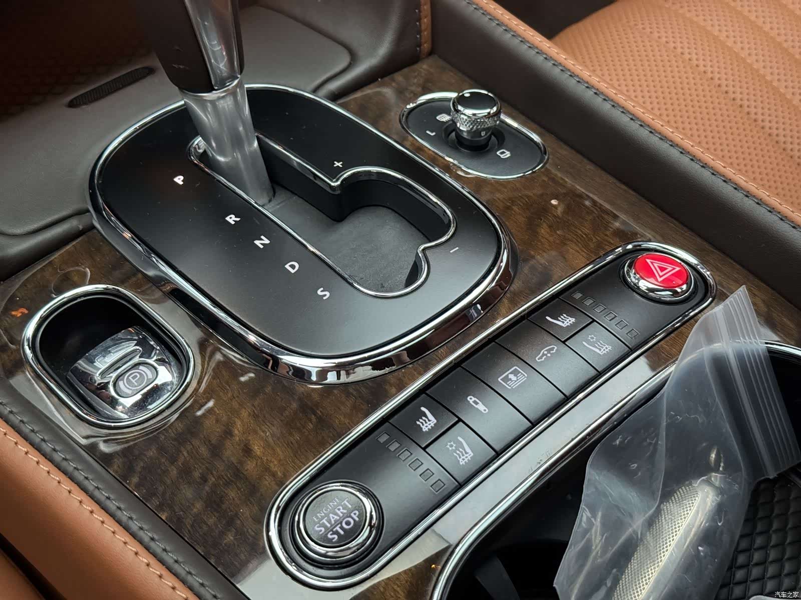 Bentley Flying Spur, 2018 13