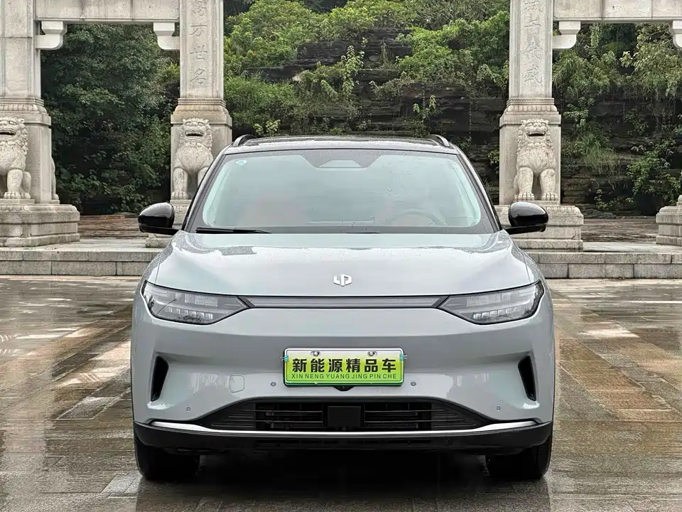 Leapmotor C11