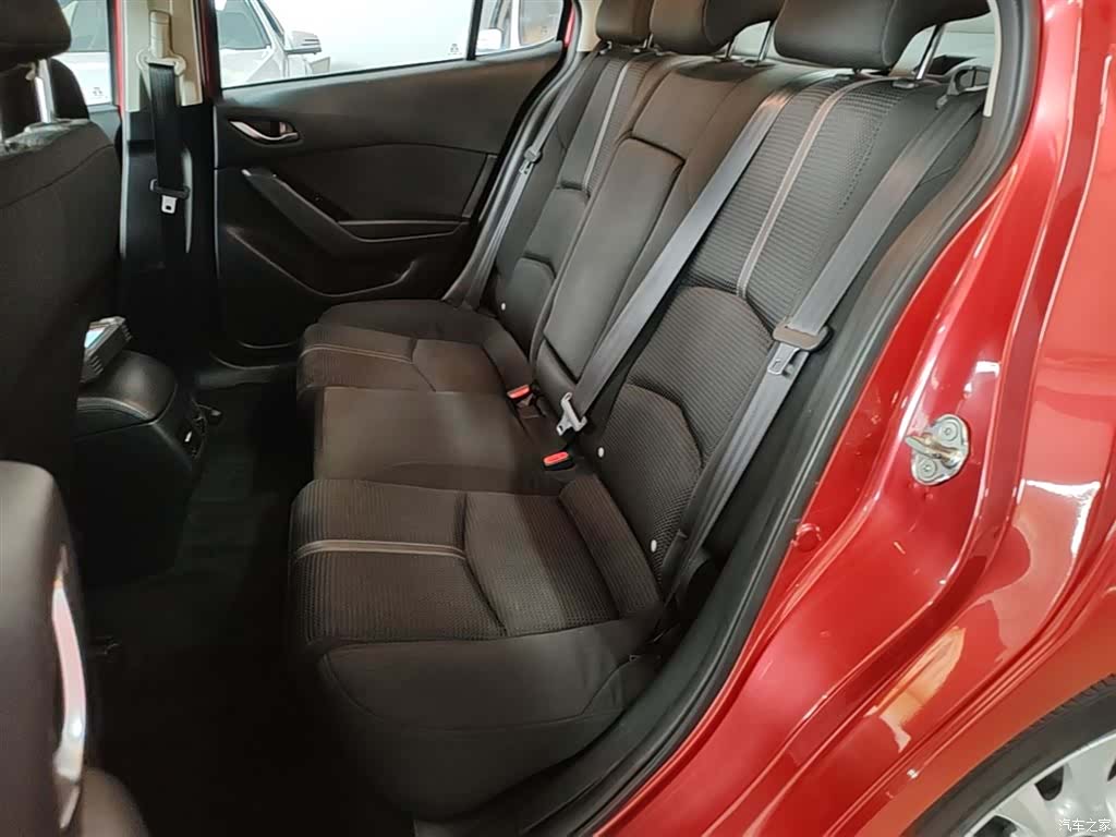 Mazda Mazda3, 2017 17