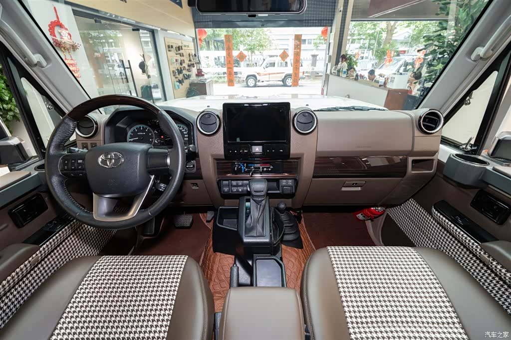 Toyota Land Cruiser, 2024 8