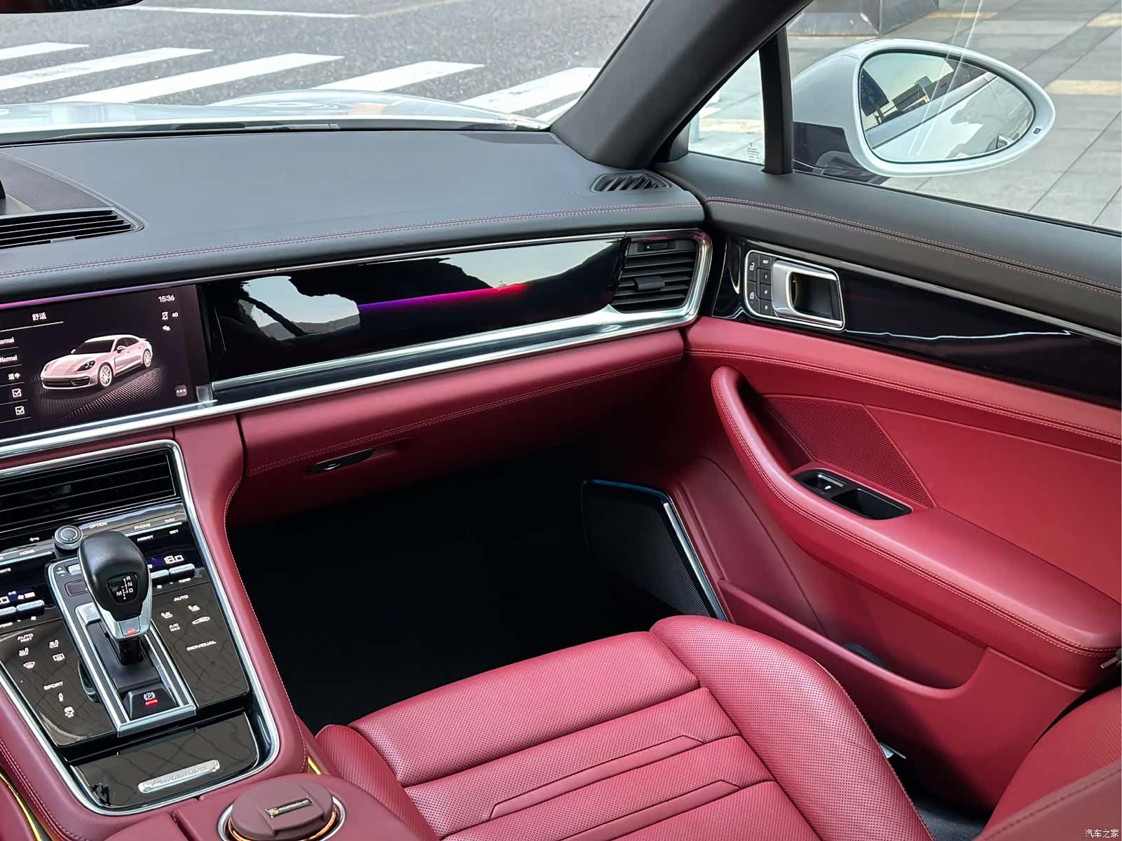 Porsche Panamera, 2022 11