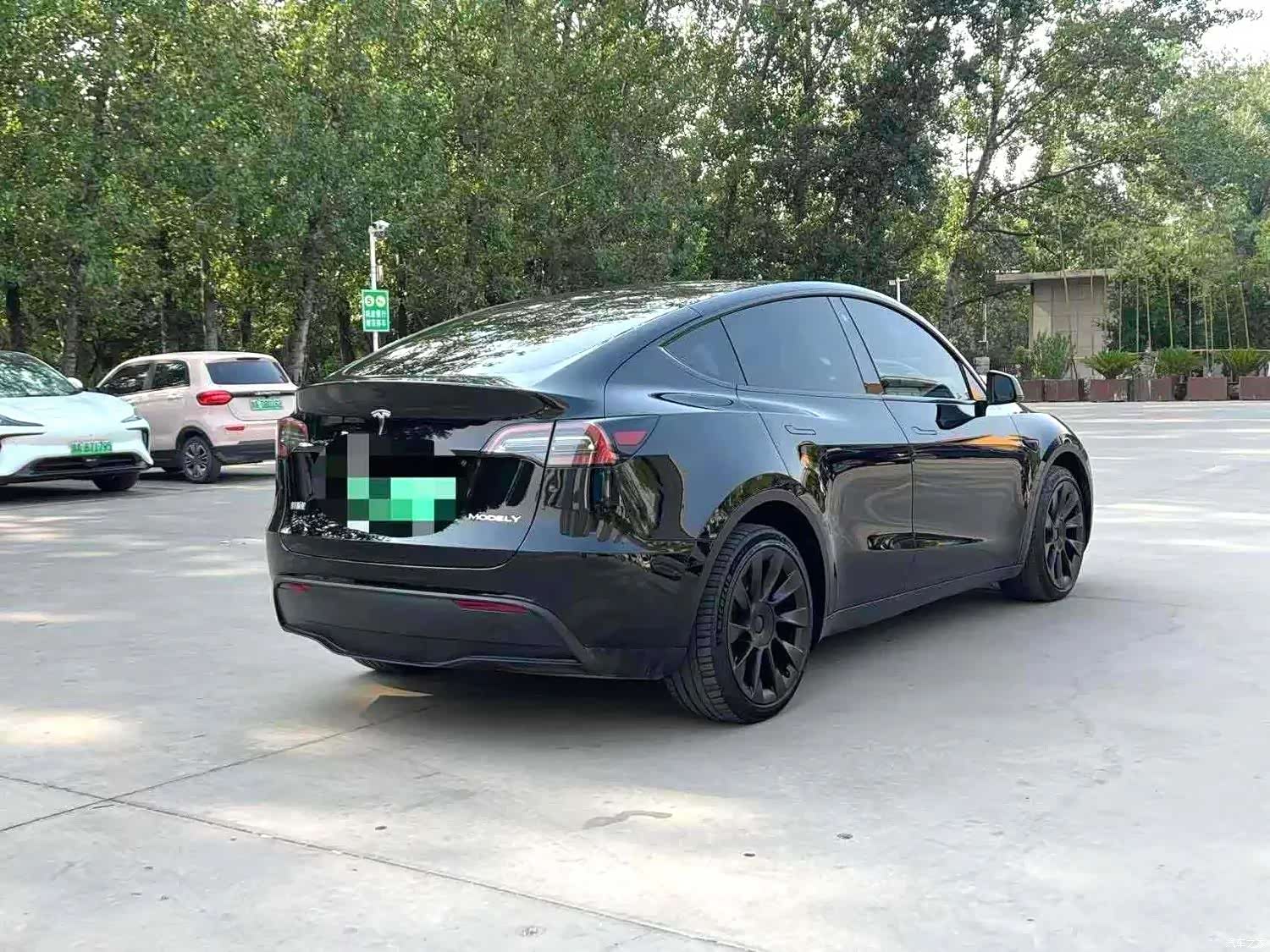 Tesla Model Y, 2021 9