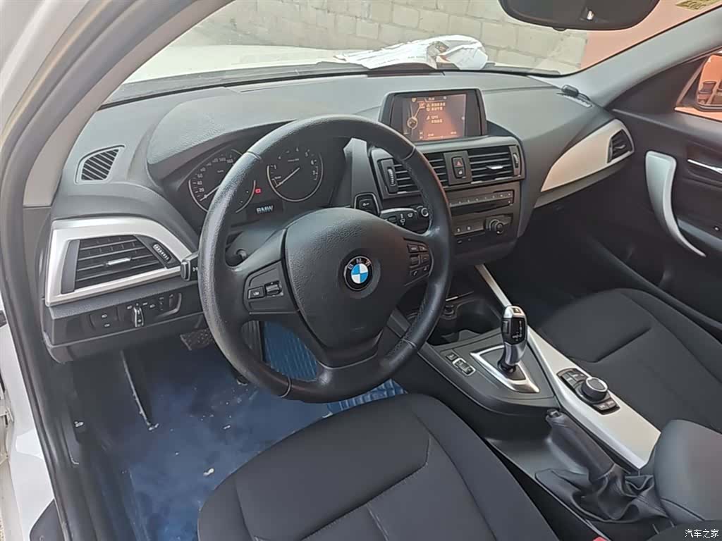 BMW 1 Series, 2015 11