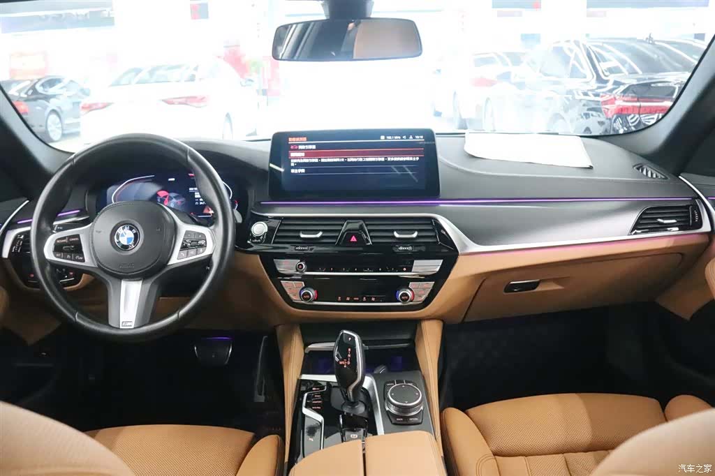 BMW 5 Series, 2022 все фото