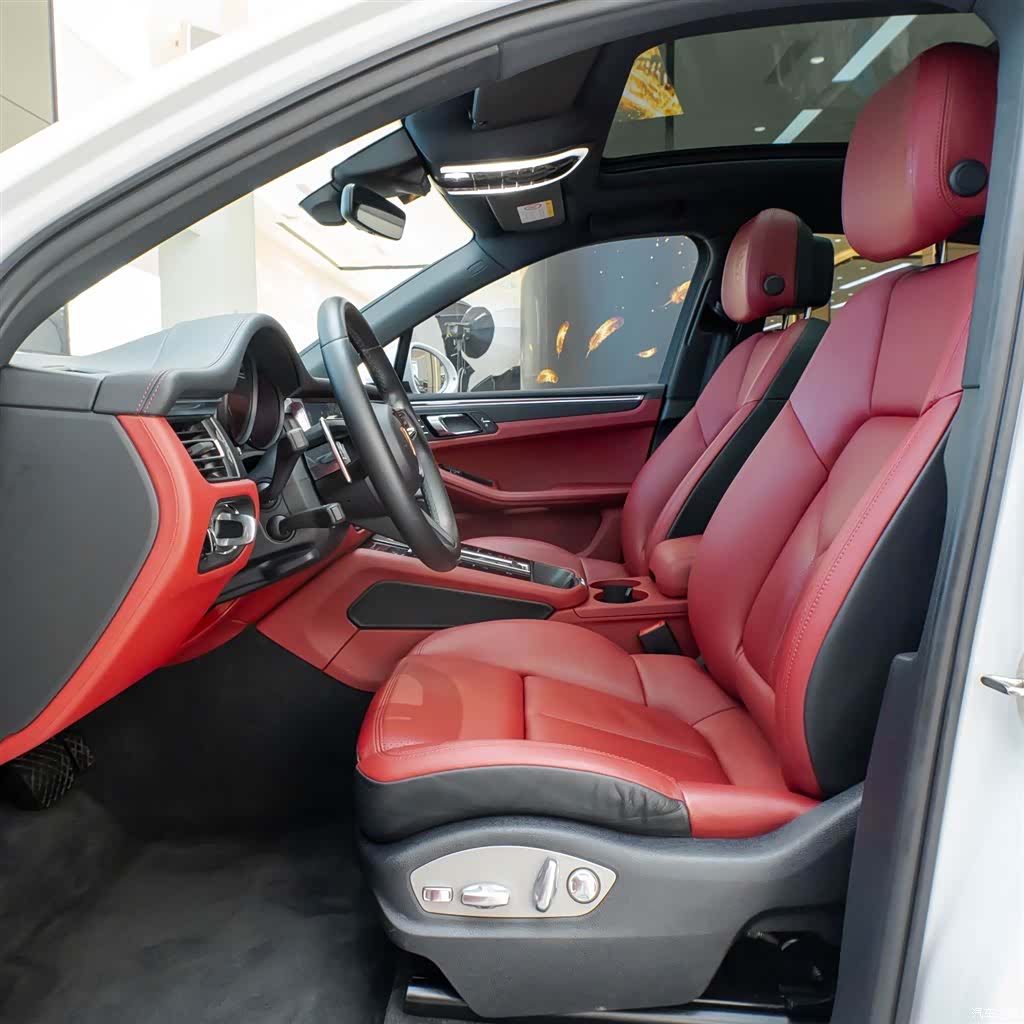 Porsche Macan, 2023 4