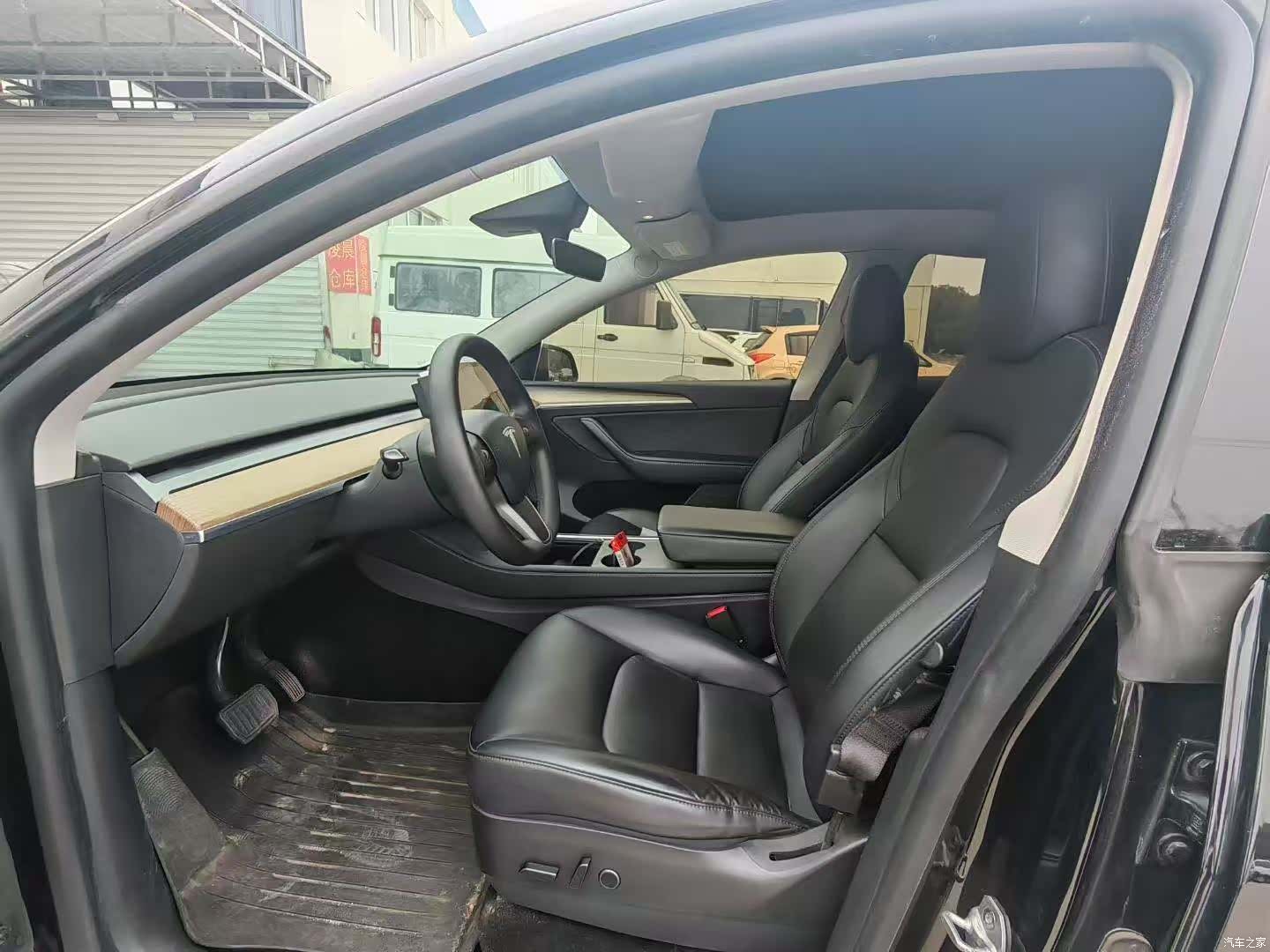 Tesla Model Y, 2021 6