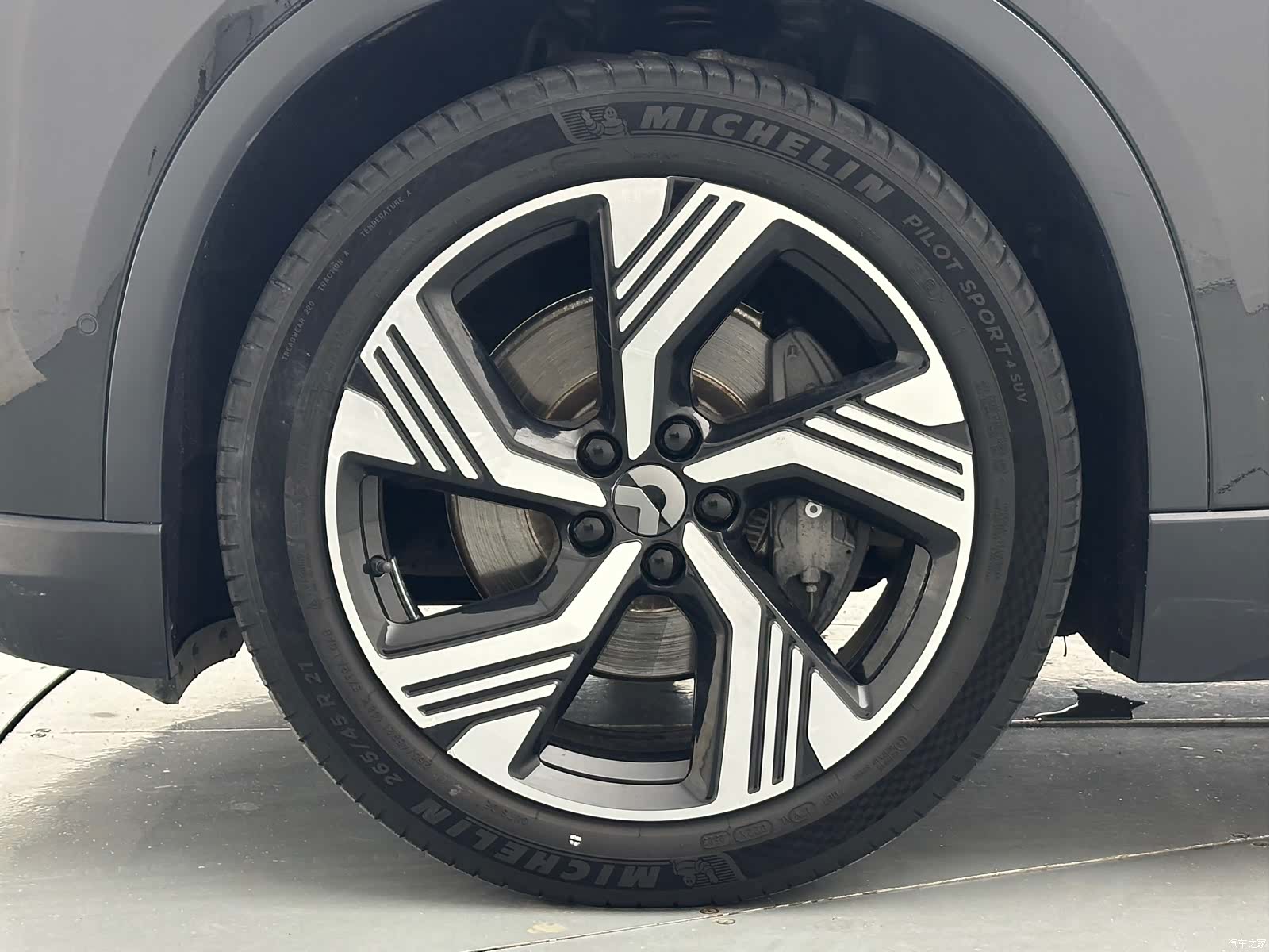 NIO ES6, 2024 38