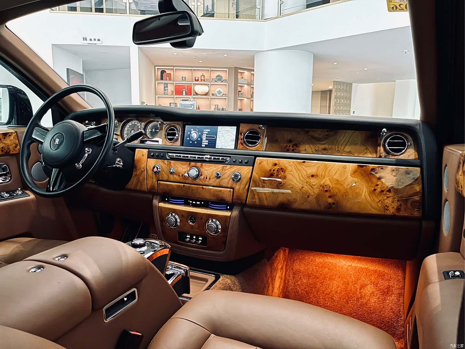 Rolls-Royce Phantom, 2014 все фото