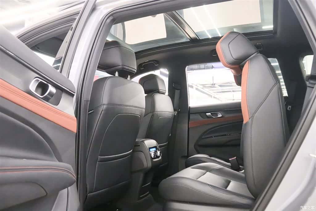 Ford Equator, 2025 20
