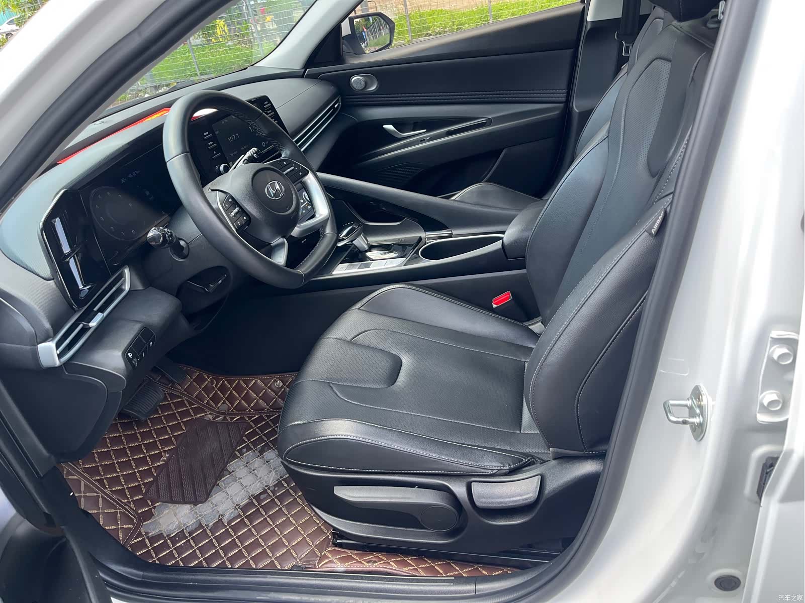 Hyundai Elantra, 2022 7
