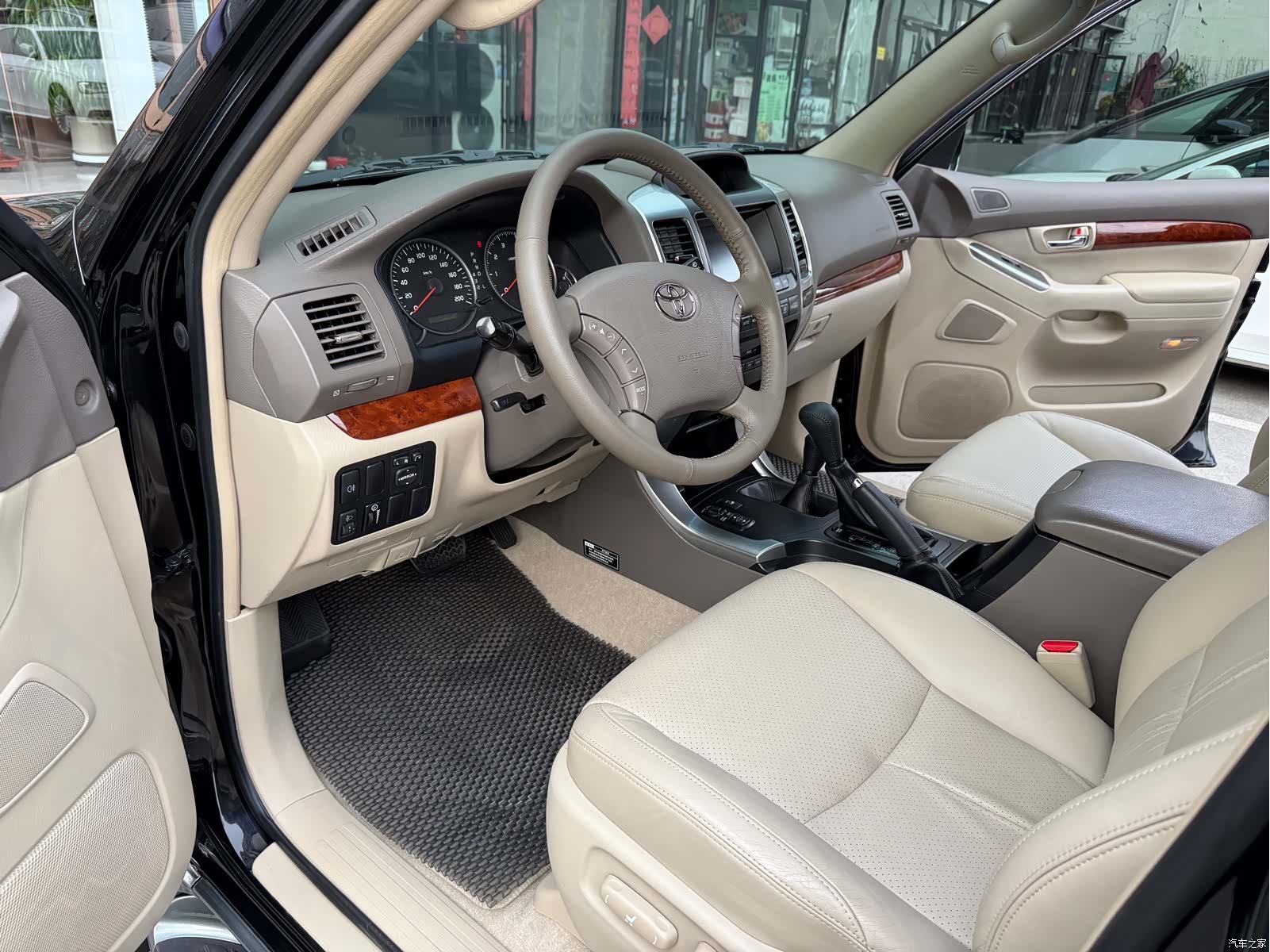 Toyota Prado, 2010 все фото
