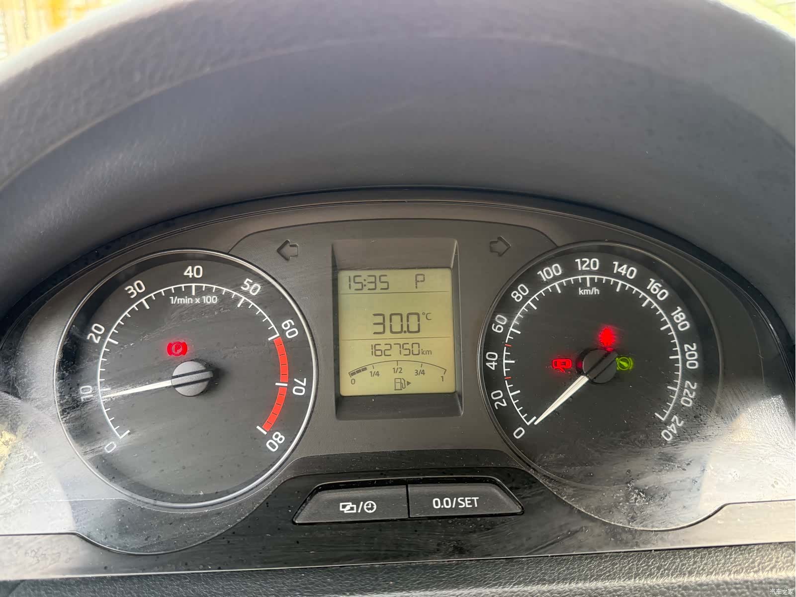 Skoda Rapid, 2014 11