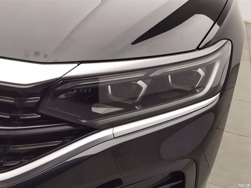 Volkswagen Passat, 2024 7