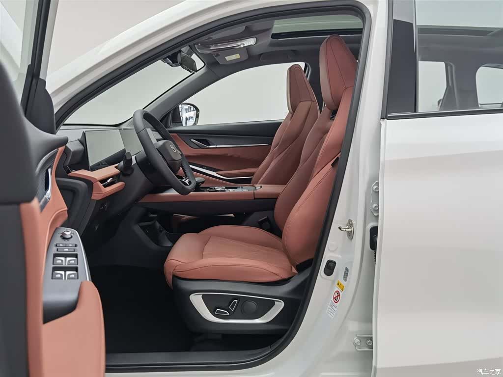 Changan CS75, 2025 10
