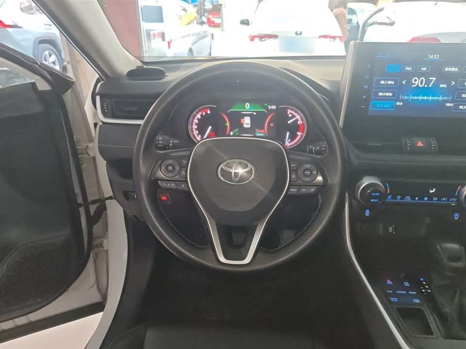 Toyota RAV4 Rongfang