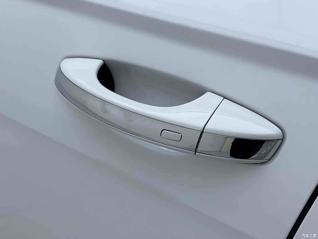 Volkswagen Lavida, 2025 13