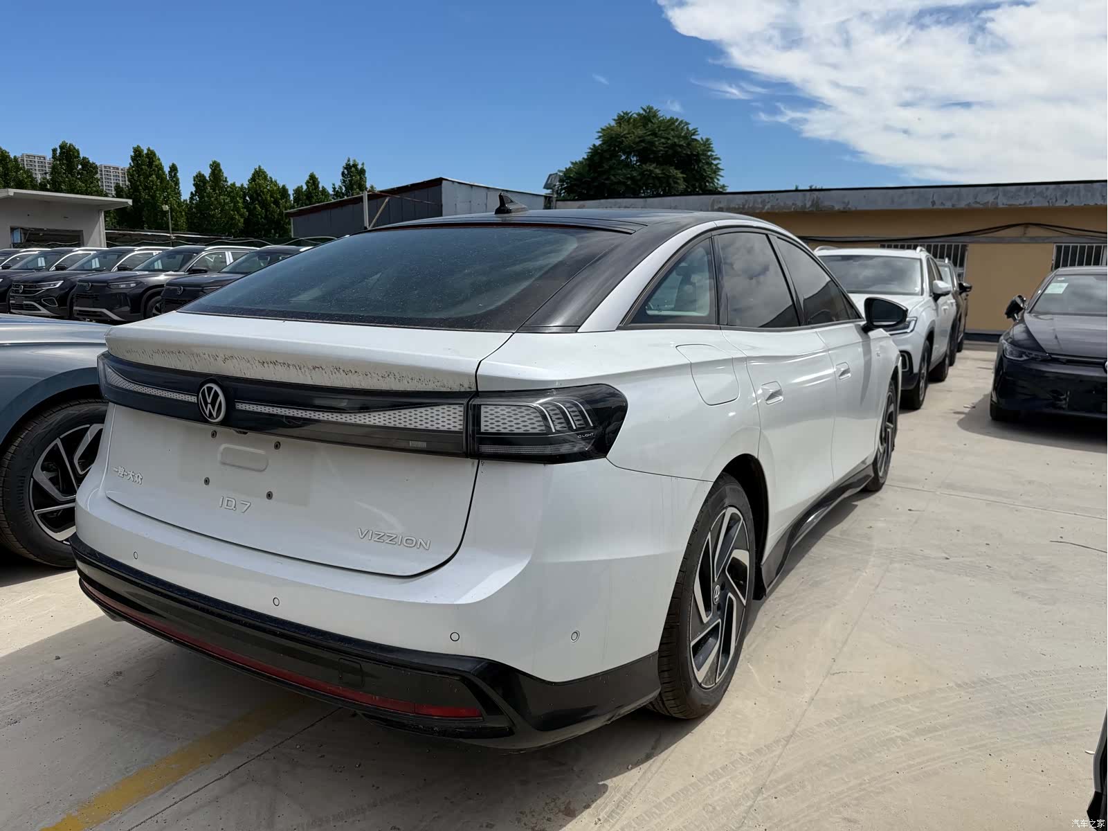 Volkswagen ID.7, 2024 13