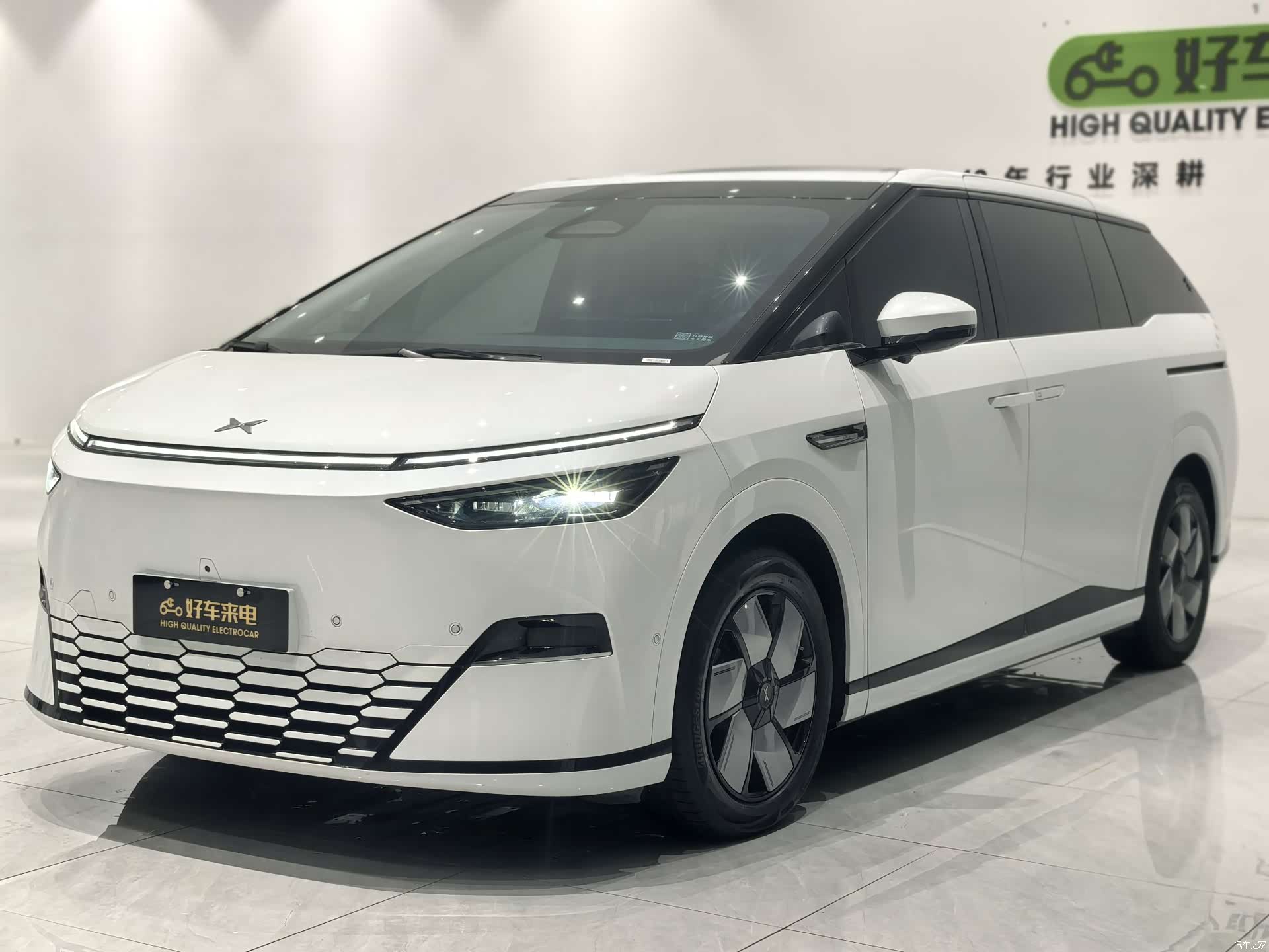 Xpeng X9, 2024 1